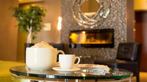 Holiday Inn Hotel & Suites Mississauga image 9