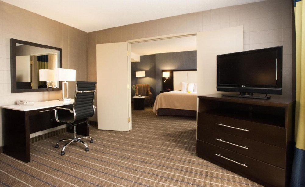 Holiday Inn Hotel & Suites Mississauga Image 22