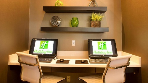 Holiday Inn Hotel & Suites Mississauga image 7